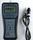 FIRST102 數(shù)字便攜式渦流導(dǎo)電儀在制造過程中查驗(yàn)熱處理狀態(tài)，以及檢測(cè)服役條件下過熱損傷；檢測(cè)導(dǎo)體材料在生產(chǎn)和運(yùn)行狀態(tài)下的電導(dǎo)率；檢測(cè)材料等級(jí)；電導(dǎo)率測(cè)試范圍：9.0%IACS—110.0%IACS(5.2-64ms/m).分辯率：0.1%IACS.精度：±1% IACS.提離效應(yīng)：探頭補(bǔ)償0.004”(100μm)

