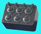 用途：

多值電阻器專(zhuān)供直流電路中作精密調(diào)節(jié)電阻之用，具有較低的殘余電阻，是工廠、學(xué)校和科研單位的電氣實(shí)驗(yàn)室的必備儀器。多值電阻也可作為溫度指示儀表及溫度指示調(diào)節(jié)儀表的檢驗(yàn)儀器。ZX21a是ZX21的改進(jìn)型，其步進(jìn)盤(pán)采用輕壓力開(kāi)關(guān)接觸電阻小、變差穩(wěn)定。

