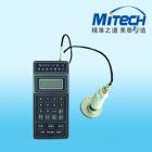 技術(shù)參數(shù)：
示值范圍：HRC15-70/HB100-550/HV100-999
顯示精度：洛氏硬度顯示時(shí)，全量程內(nèi)顯示精度0.1
示值精度：±1洛氏C硬度單位
壓頭規(guī)格：136 金剛石角錐體
接觸壓力：均勻的接觸壓力12N±1N
使用電源：AC220V±10%/DC5V
外形尺寸：185×85×42MM
儀器重量：300G
工作環(huán)境溫度：0~50度
